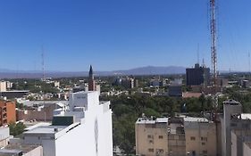 Depto a mt de Plaza 25 de Mayo